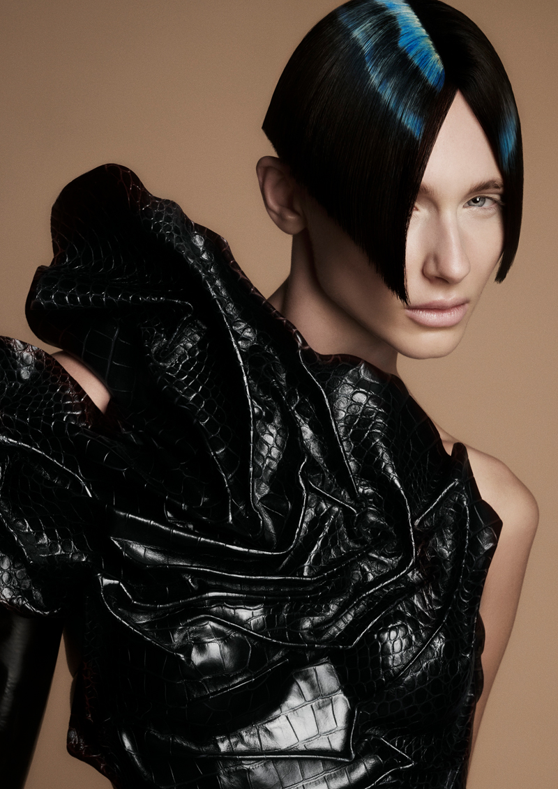 Foto der Avantgarde Kollektion "Luminary" von Bernadette Beswick. Weibliches