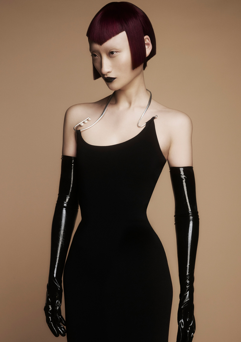 Foto der Avantgarde Kollektion "Luminary" von Bernadette Beswick. Weibliches