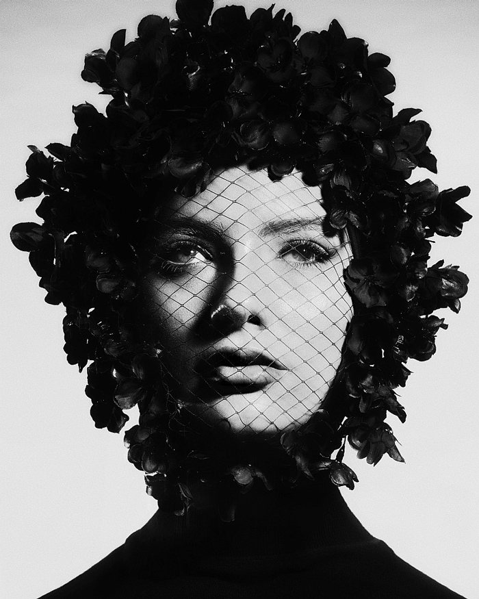 Avantgarde Kollektion Her Thorns